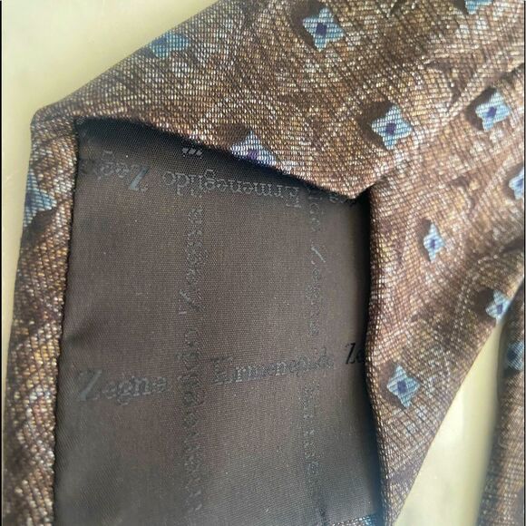 ERMENEGILDO ZEGNA Brown with Blue Grey Accents Recent Tie - Picture 9 of 11